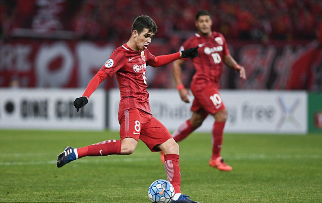 Oscar ghi bàn đầu tiên ở Trung Quốc
