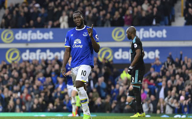 Lukaku không ở lại Everton, Chelsea và M.U vào cuộc