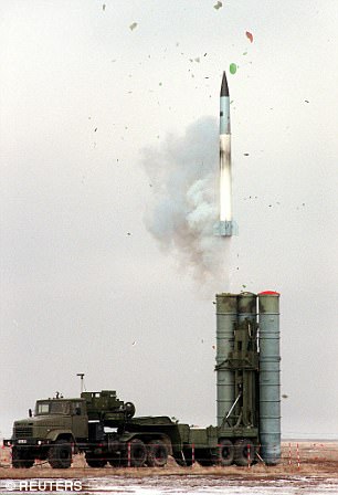 Tại sao hệ thống S-400 Growler của Nga không đánh chặn Tomahawk?