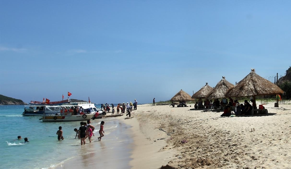 Nhiều du khách chọ Vĩnh Hy là điểm đến của Tết này