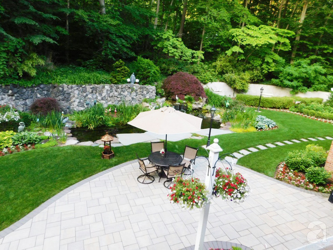 Người phụ nữ Việt biến mảnh đất 12.000m&sup2; th&agrave;nh thi&ecirc;n đường hoa rực rỡ - Ảnh 4.