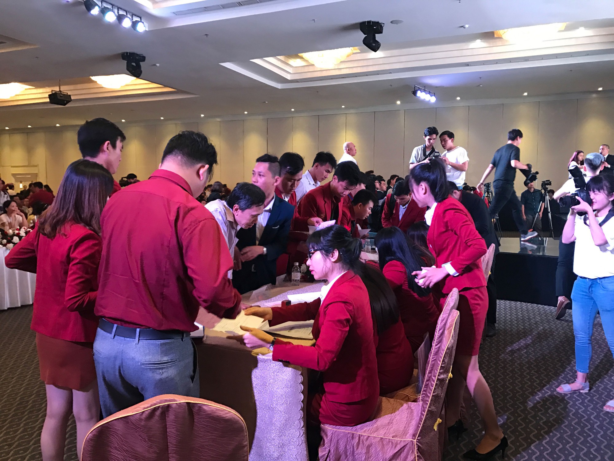 Alibaba ký hợp đồng mua bán đất trái luật