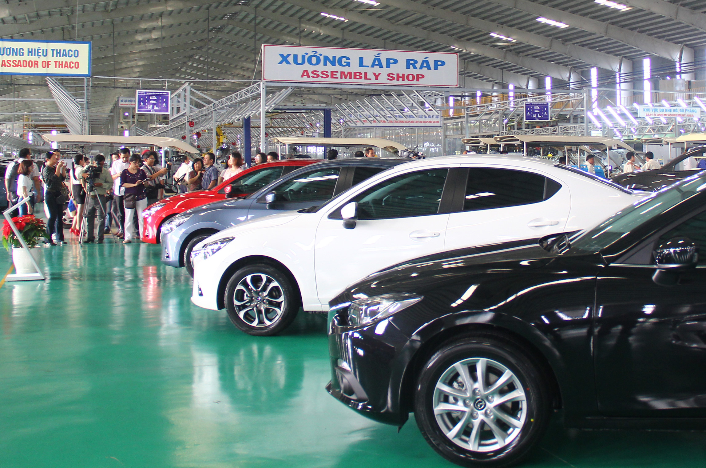 Ô tô sản xuất, lắp ráp trong nước sẽ rất rẻ?