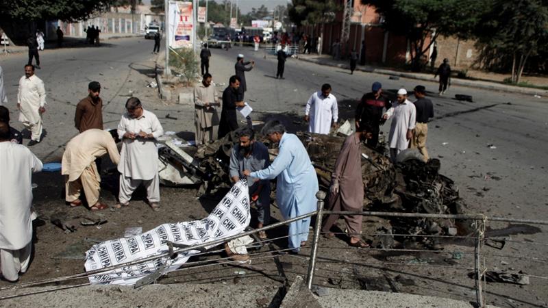 Ng&agrave;y đẫm m&aacute;u ở Pakistan - Ảnh 2.