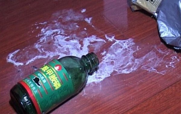 Tiền Giang: Cháu tử vong, bà nằm thoi thóp kề bên