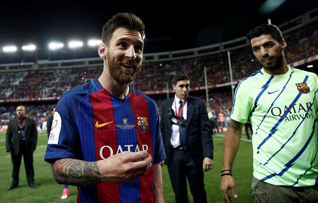 Messi nhận lương mới nửa triệu bảng/tuần