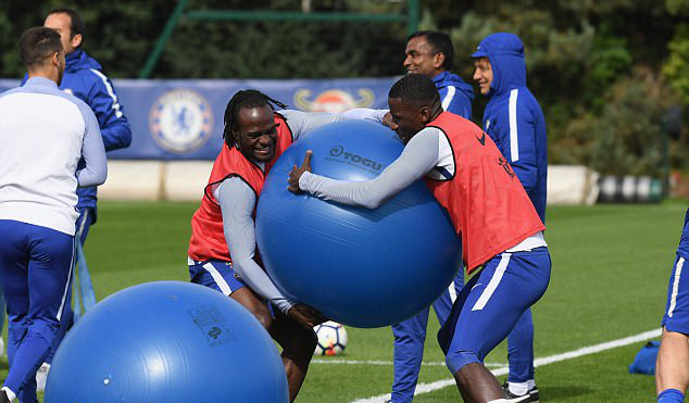 Chelsea tập b&agrave;i dị trước đại chiến Arsenal - Ảnh 1.