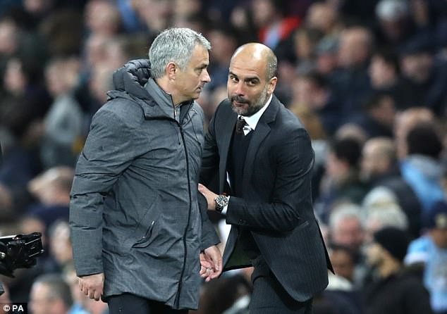 Guardiola: Tôi thà nghỉ hưu chứ không dựng xe buýt! - Ảnh 2.