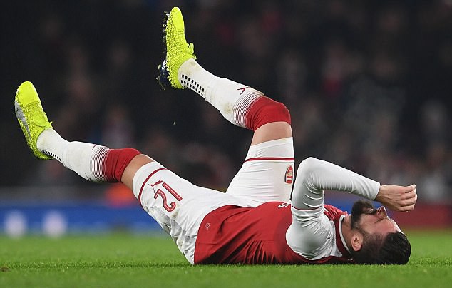 Wenger báo tin buồn về Giroud - Ảnh 1.