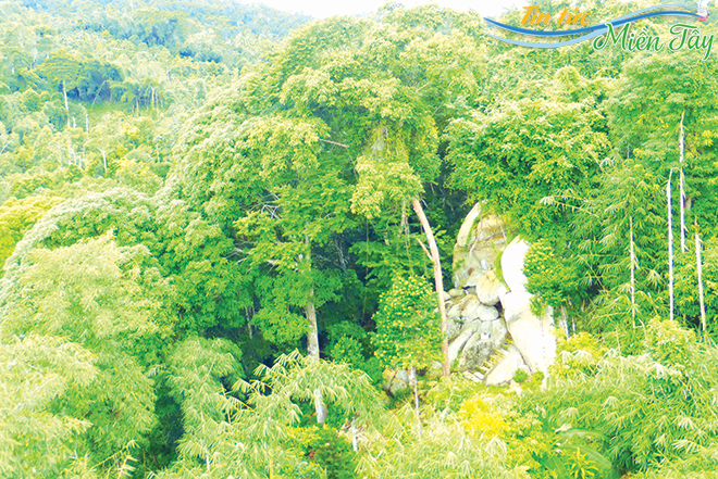 Gặp thợ săn trên núi Cấm