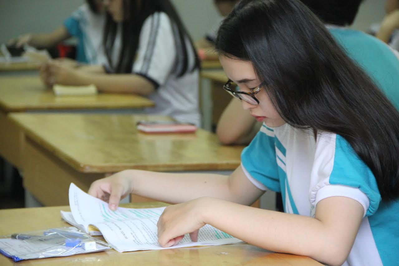 Toàn cảnh mức thu học phí năm học mới tại TPHCM