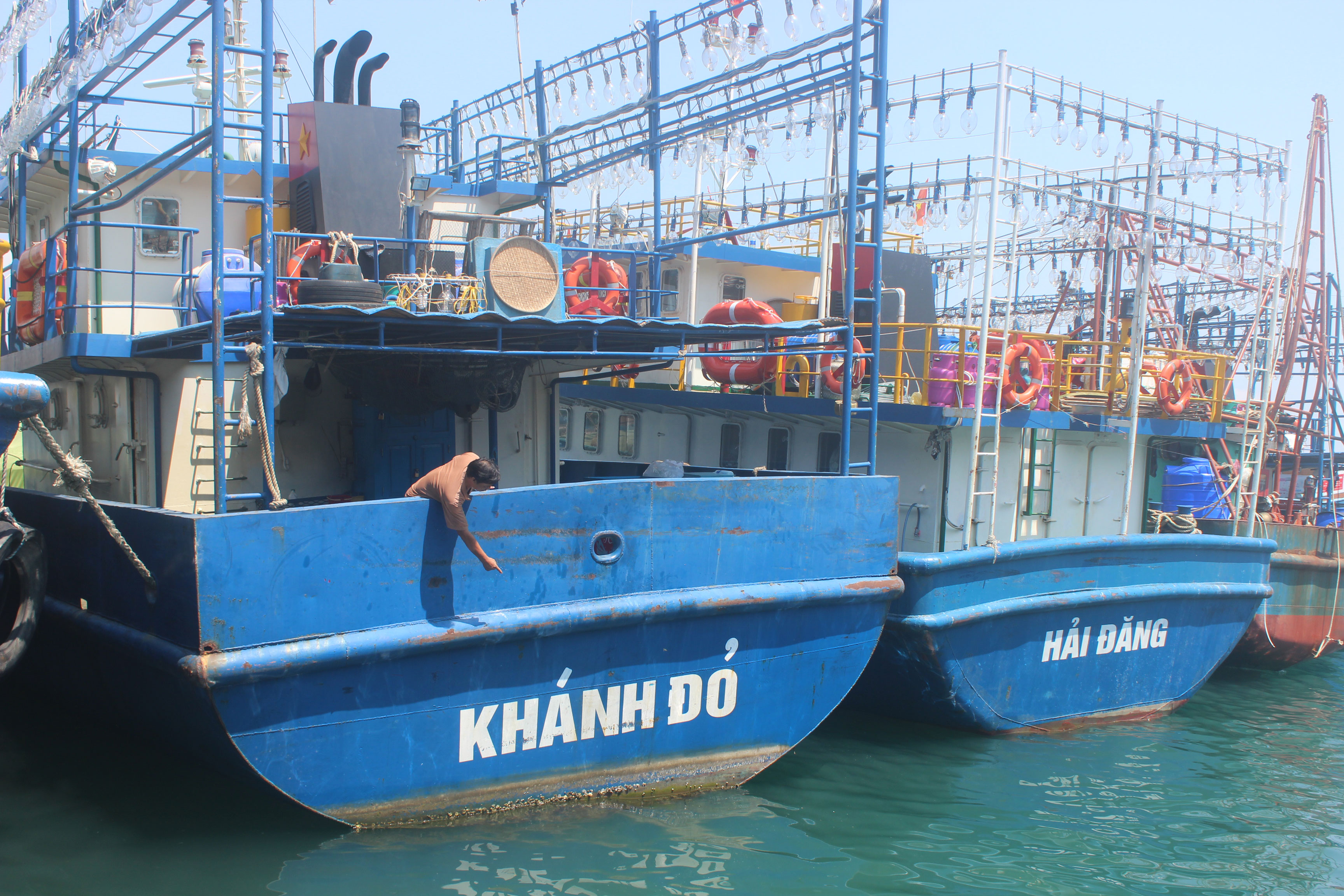 Vụ t&agrave;u vỏ th&eacute;p vừa hạ thủy đ&atilde; hỏng: Xin &yacute; kiến Bộ C&ocirc;ng an v&agrave;o cuộc điều tra - Ảnh 1.