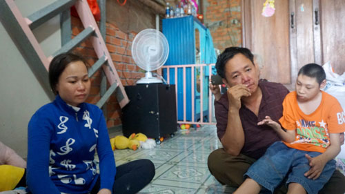 Sự thật về người cha "Gà trống nuôi con"