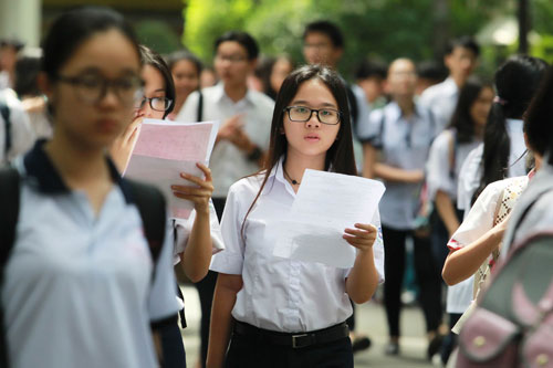 Điểm chuẩn lớp 10: Tốp tr&ecirc;n hạ, tốp giữa tăng - Ảnh 1.