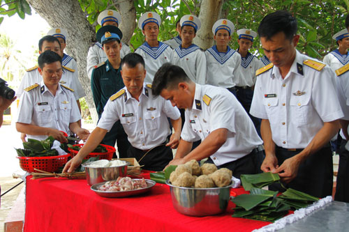 Ấm áp Tết Trường Sa