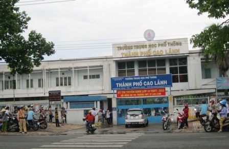 Buộc thôi việc giáo viên làm lộ đề thi