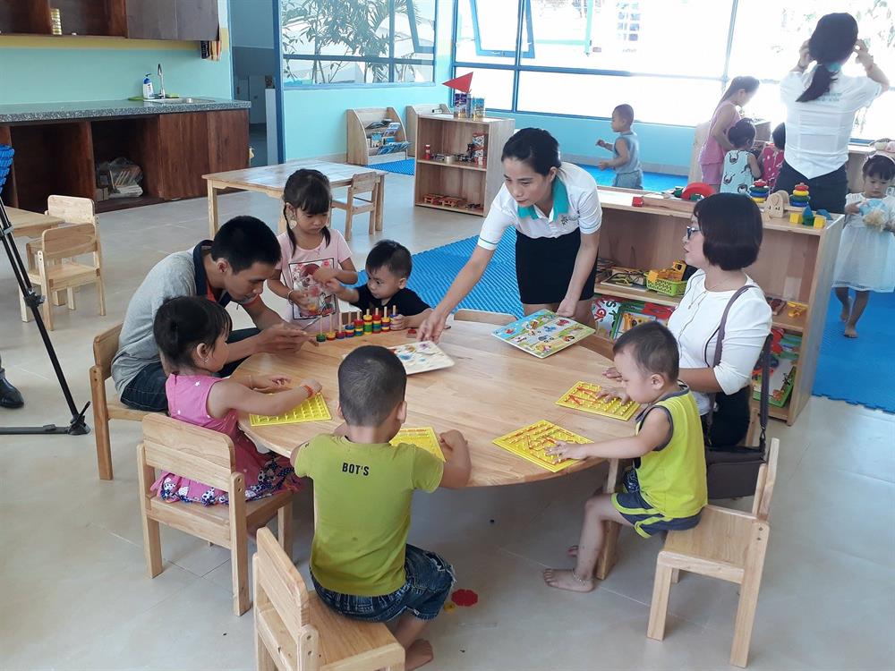 Đ&agrave; Nẵng: Con c&ocirc;ng nh&acirc;n học trường mầm non 5 sao - Ảnh 1.