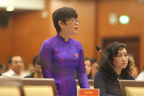 Truy trách nhiệm về bạo hành trẻ, lấn vỉa hè