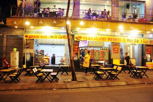 “Bí mật” vỉa hè đường Phạm Văn Đồng