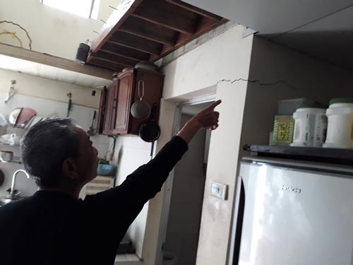 Xây chung cư, nhà dân có nguy cơ sập