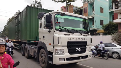 Xe "ma" vẫn ung dung