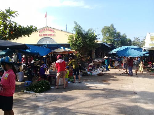 Đi qua miền đất cũ