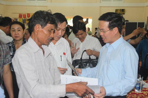 Hãy để cử tri nói!