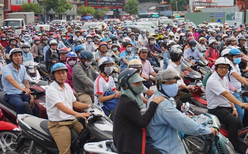 Giảm tai nạn, &ugrave;n tắc: Cần c&oacute; c&ocirc;ng nghệ - Ảnh 2.