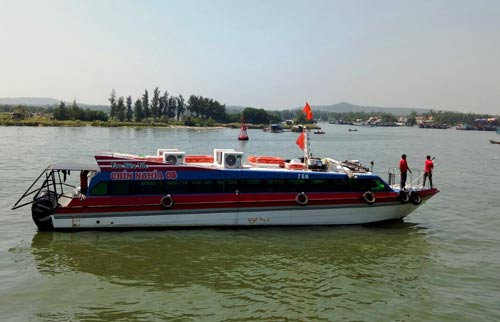 Thót tim với tàu cao tốc