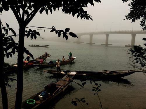 Sông qua đời tôi