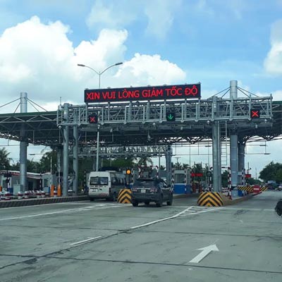Trạm thu phí chưa hoạt động đã bị phản ứng
