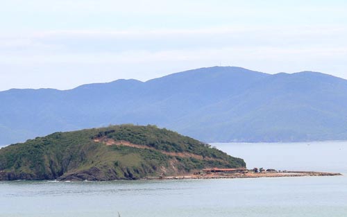 Khắc phục các dự án lấn vịnh Nha Trang: Không thể hất xuống biển là xong