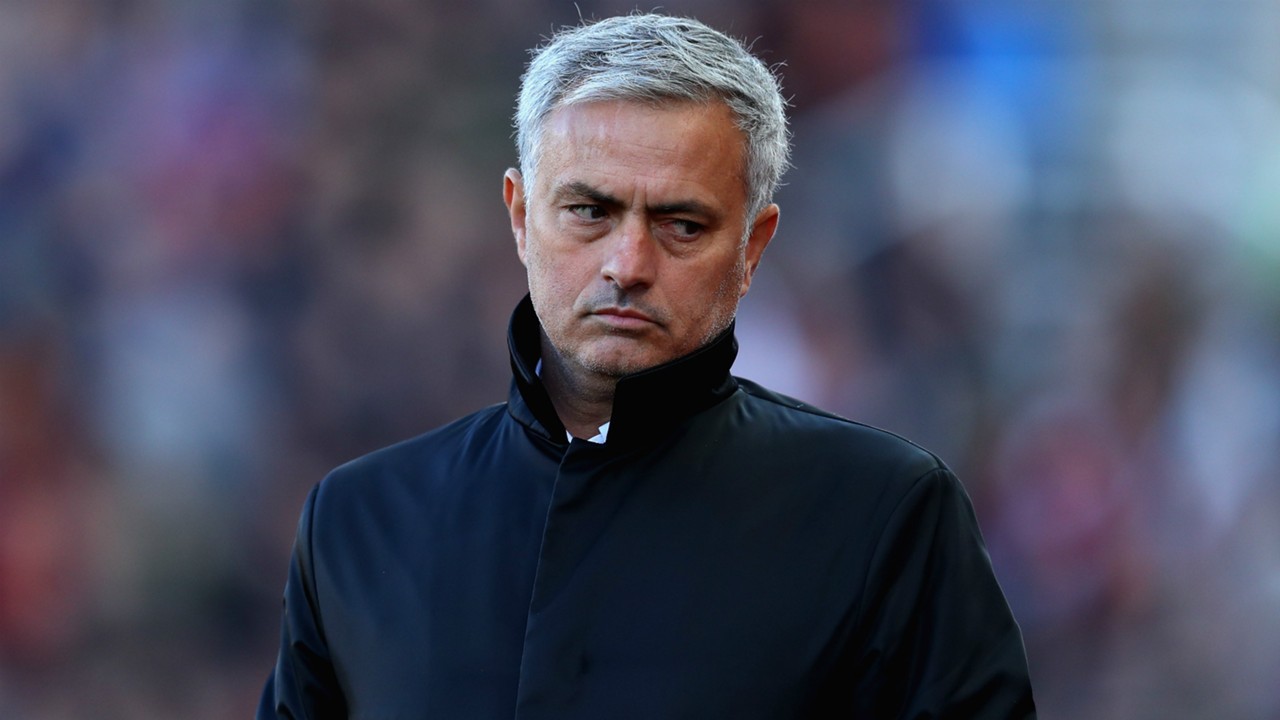 Mourinho bị yêu cầu giải trình về phát ngôn ở trận derby