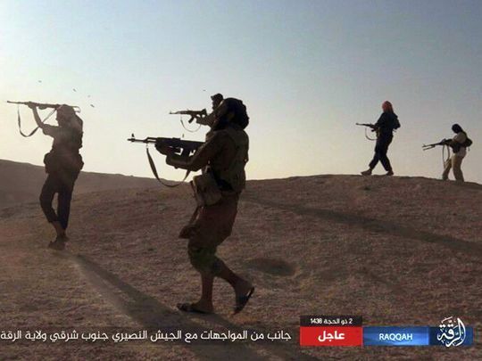 Lực lượng do Mỹ hậu thuẫn tái chiếm 70% Raqqa