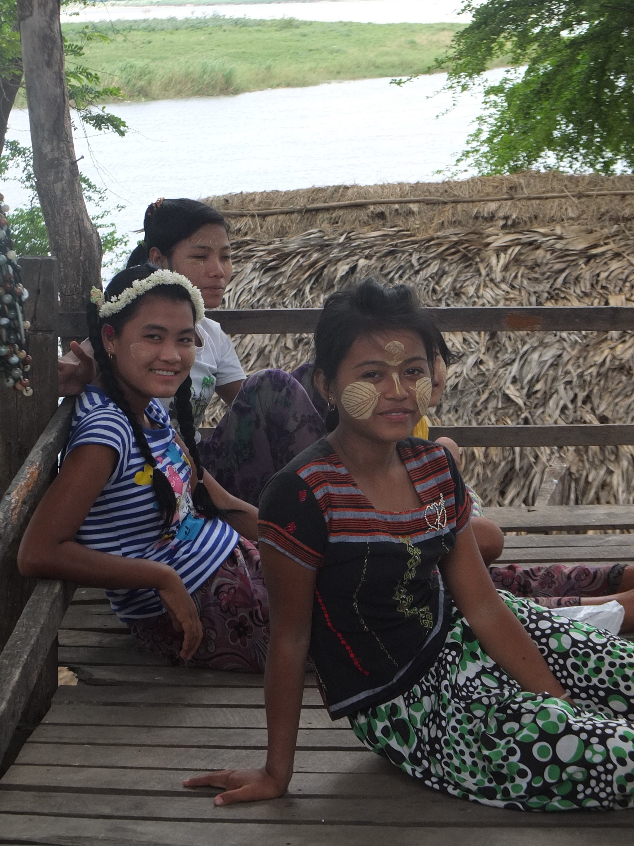 Myanmar: Đến, soi và mỉm cười nhẹ nhõm