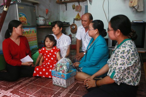 Vụ bạo hành trẻ ở Lớp Mẫu giáo Mầm Xanh: Do "đối phó tinh vi" nên không biết?