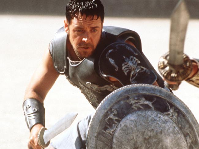 Sau khi ra tay, Di Lello đăng tải bức ảnh Maximus Decimus Meridius - nhân vật chính trong phim Gladiator. Ảnh: News