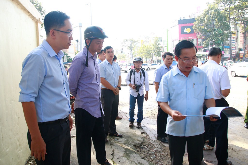 Nhiều phường ở quận 1 muốn c&oacute; phố h&agrave;ng rong - Ảnh 1.