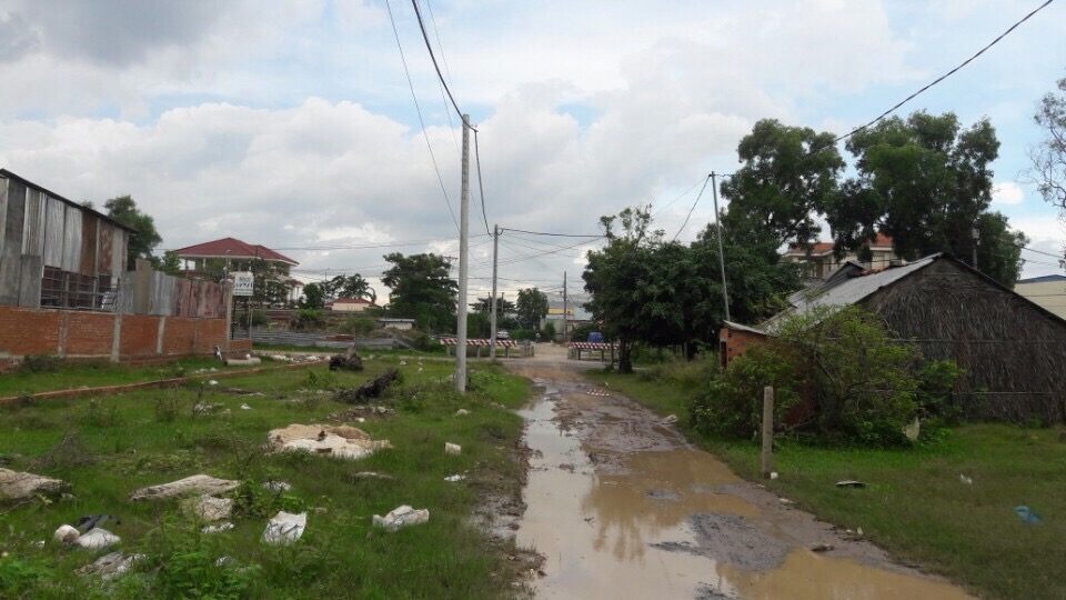 Bị xử phạt vì tự làm đường