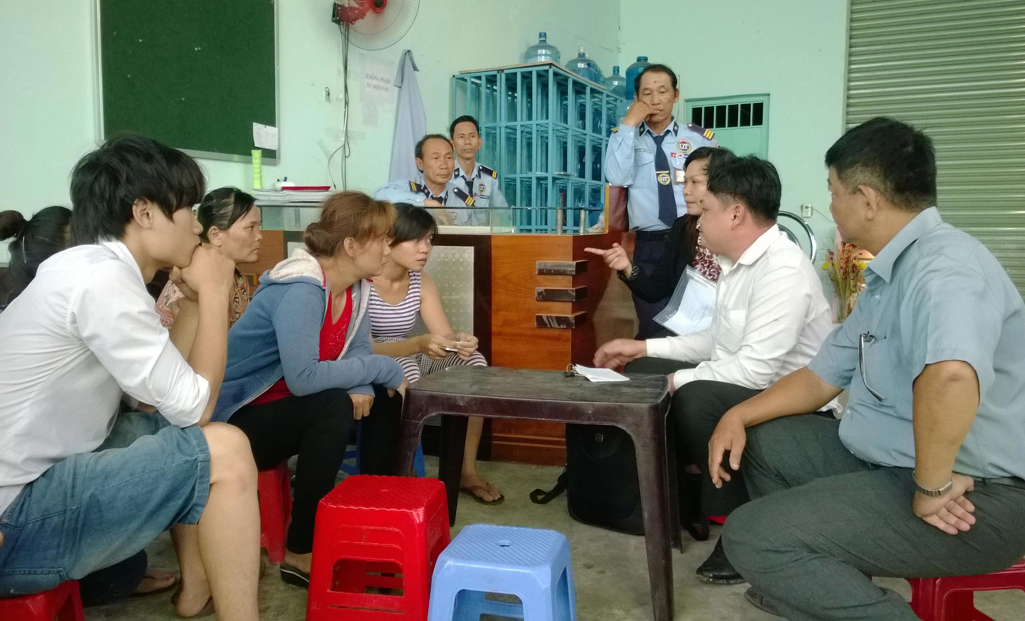 X&eacute; lương để l&aacute;ch luật - Ảnh 1.