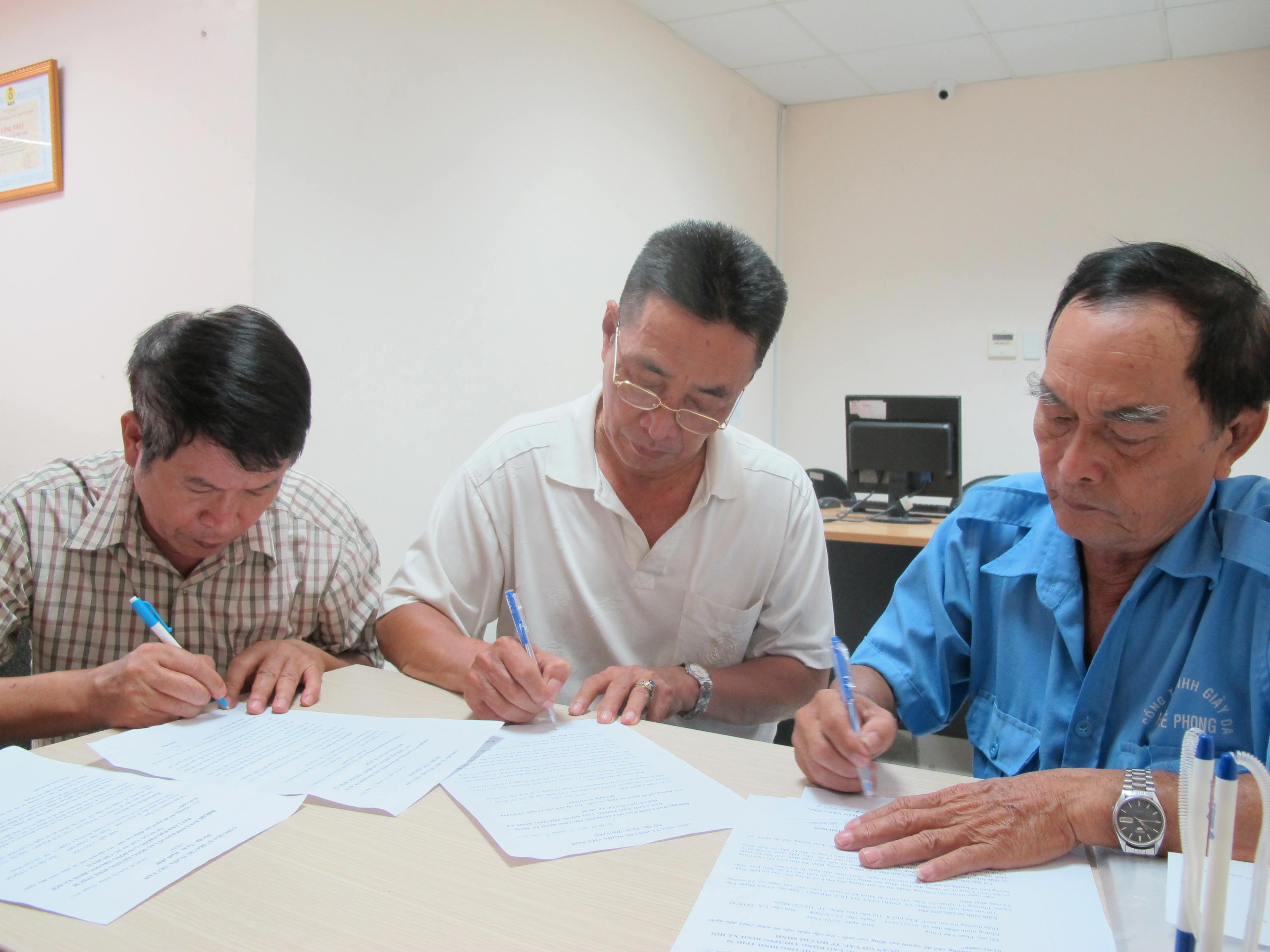Không có hợp đồng là thua