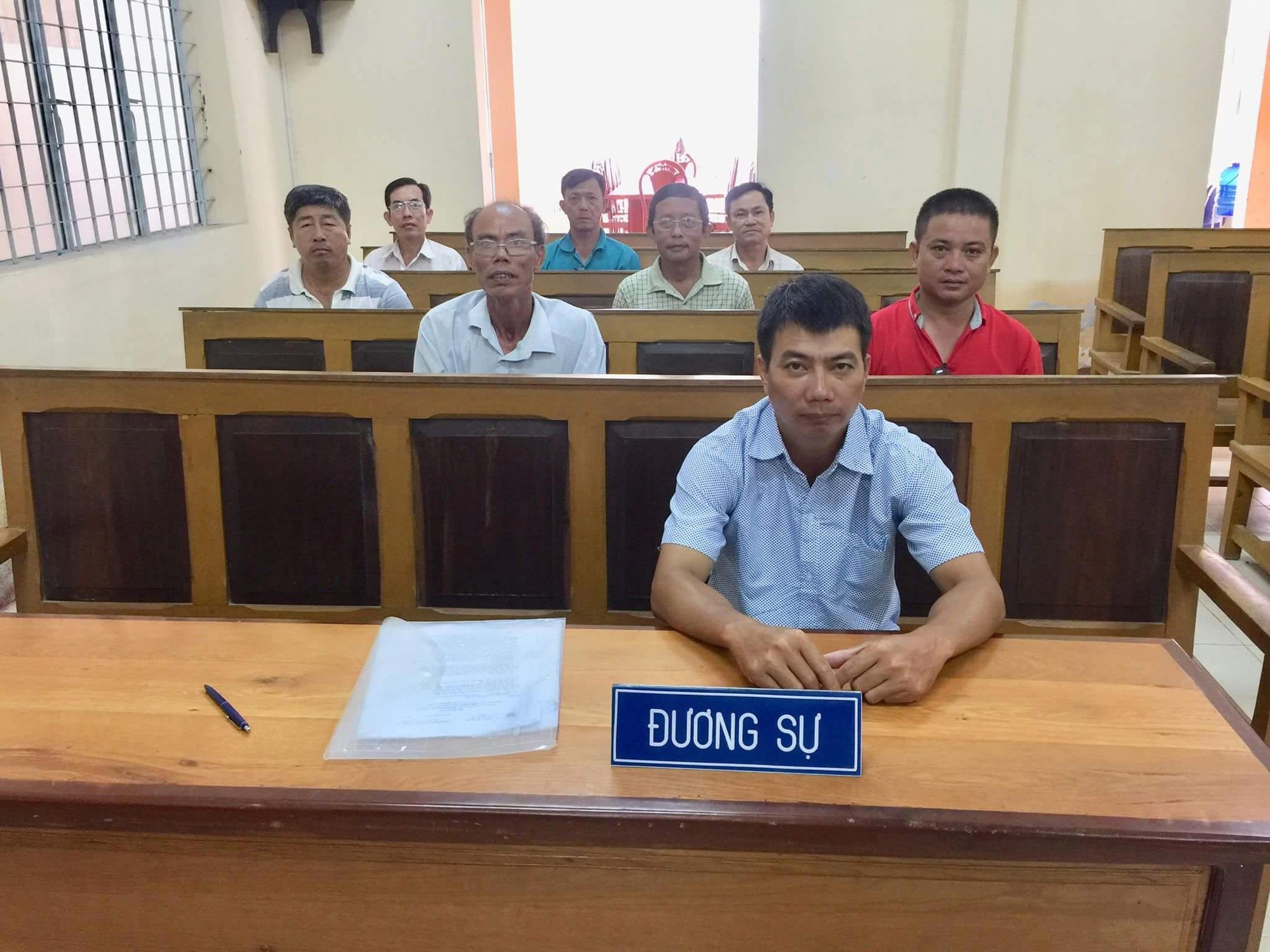 Đã đúng thì không bỏ cuộc!