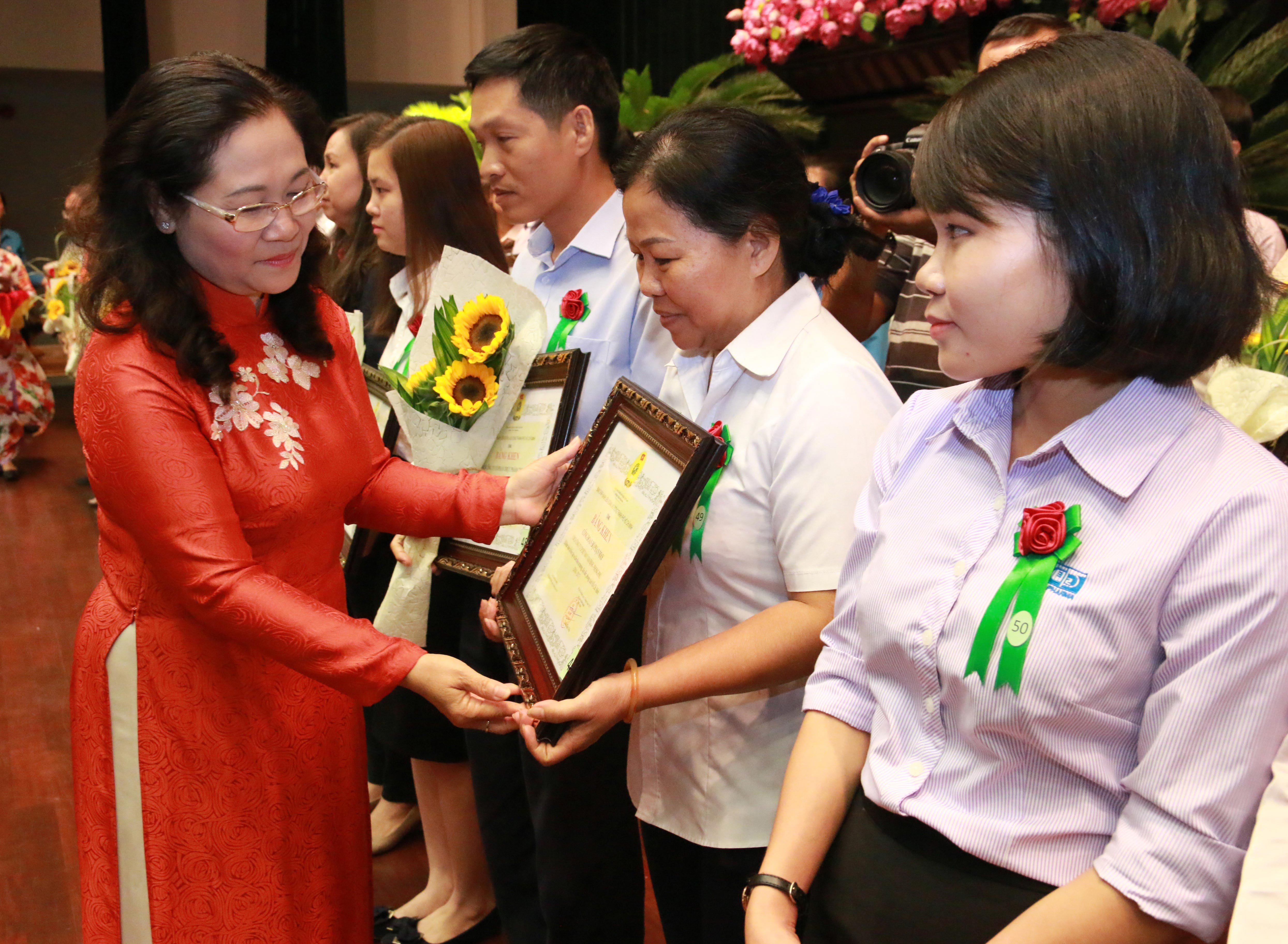 Những tr&aacute;i tim nhiệt huyết - Ảnh 2.
