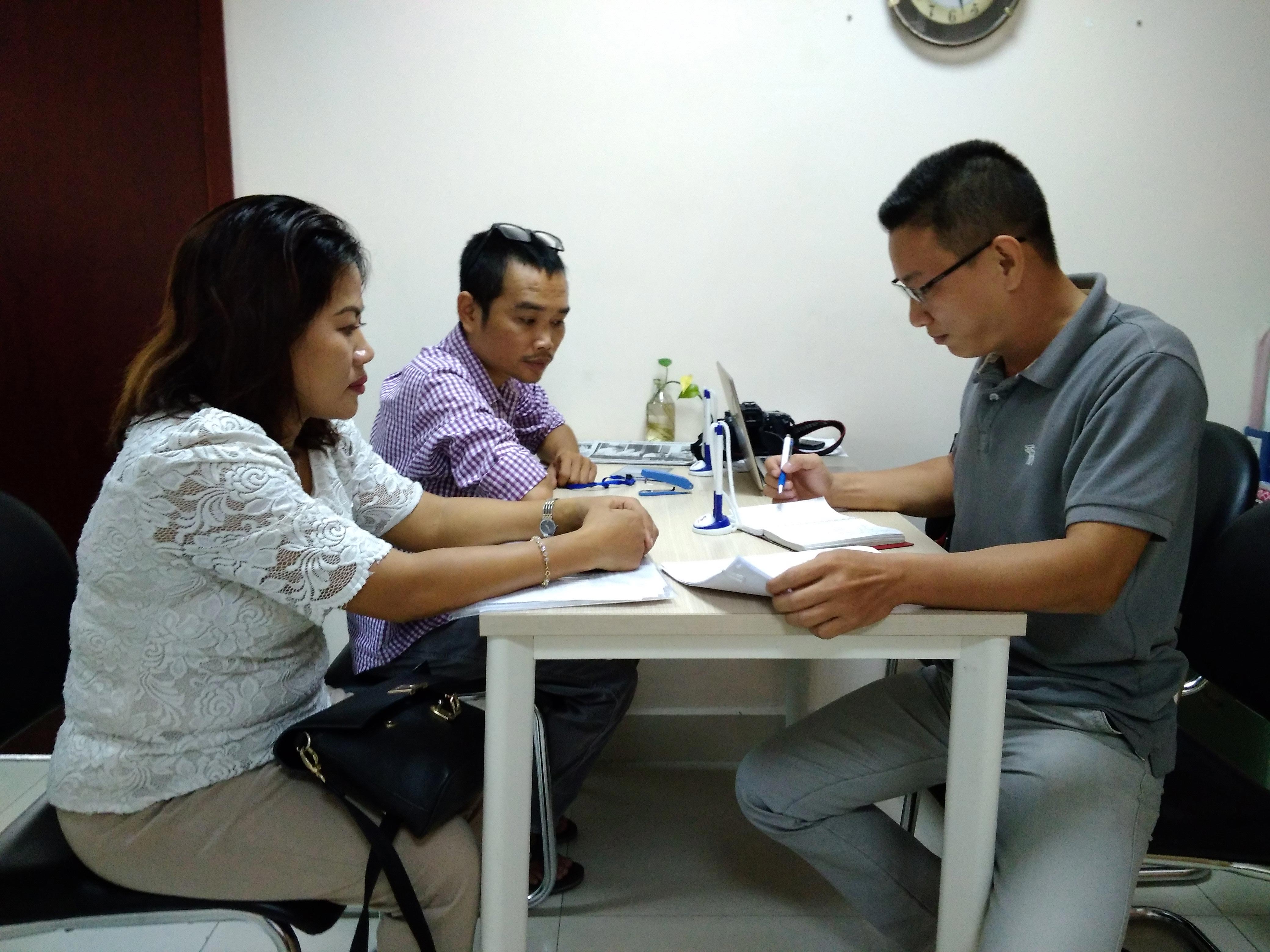 Hành xử lạ lùng