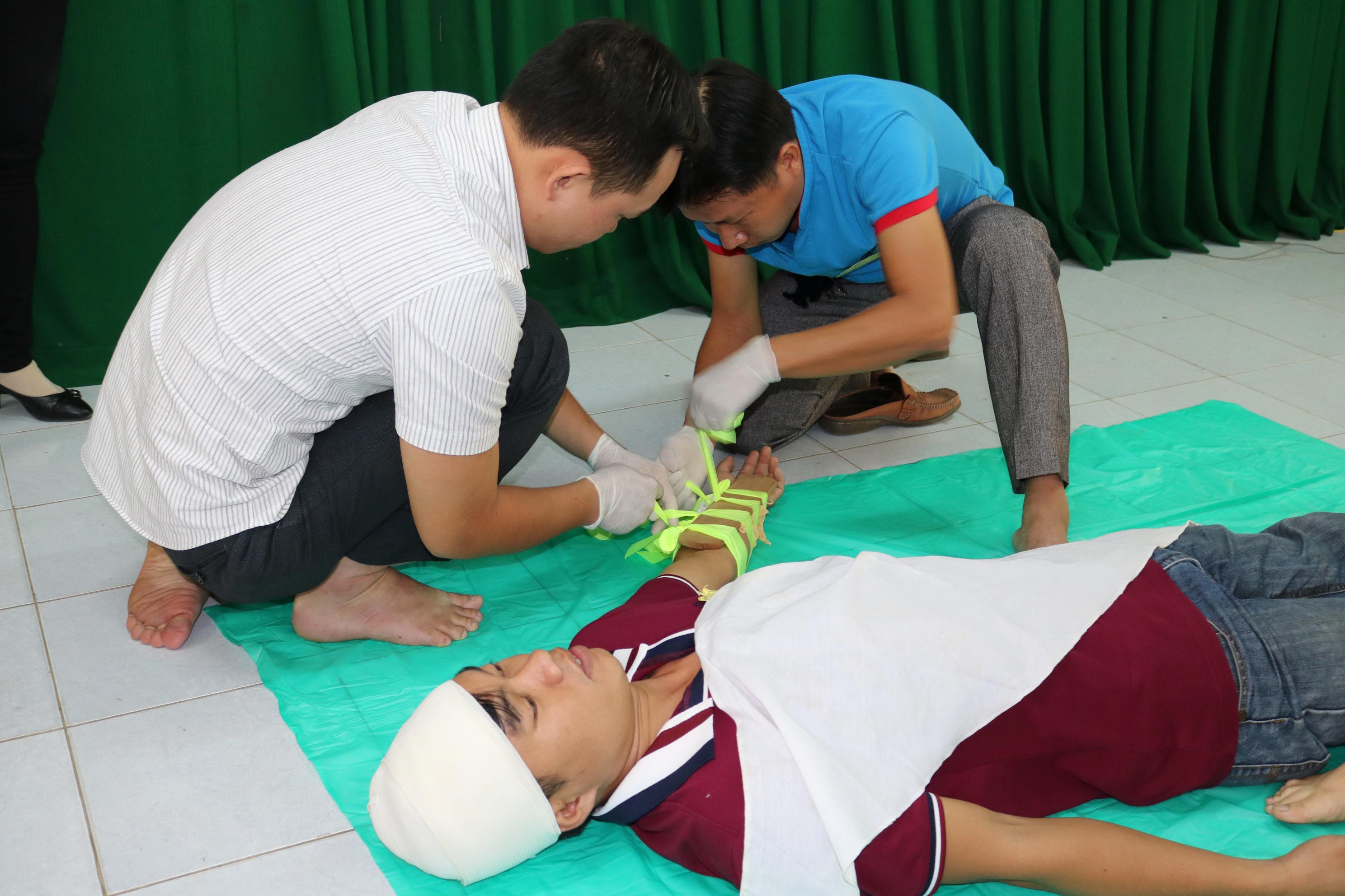 11 đội dự thi An to&agrave;n vệ sinh vi&ecirc;n giỏi - Ảnh 1.