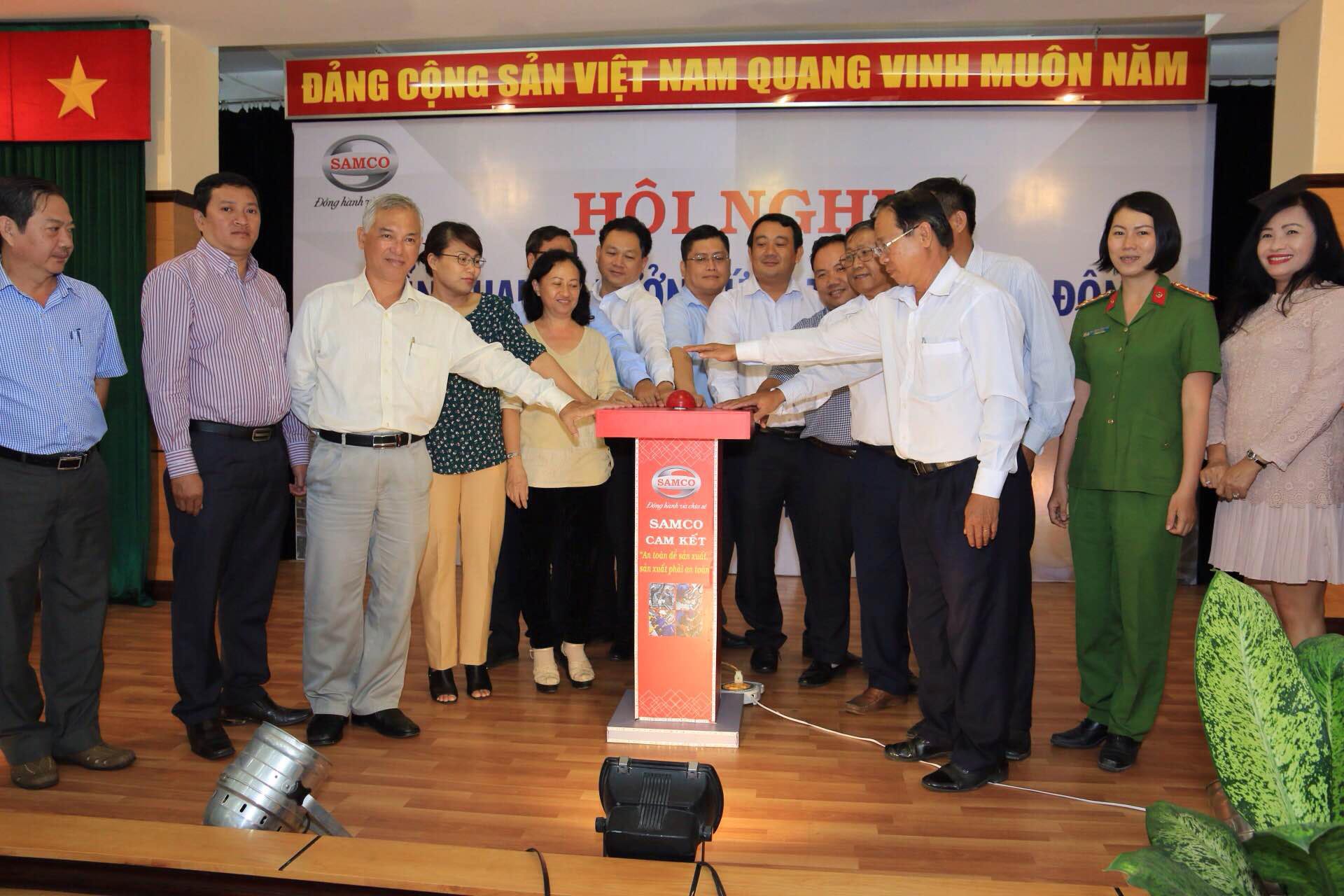 Cải thiện điều kiện, môi trường làm việc cho người lao động