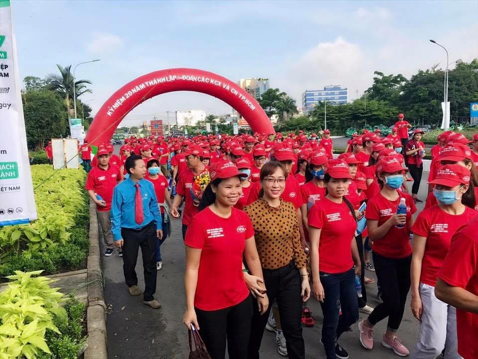 Đi bộ gây quỹ chăm lo cho đoàn viên khó khăn