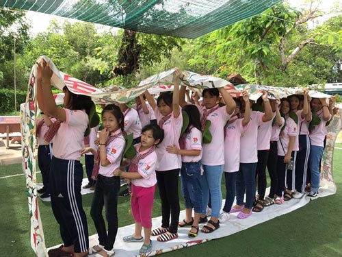 Tổ chức trại hè cho con công nhân