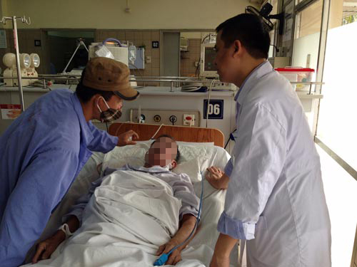 Rượu ngâm đại bổ... ngửa