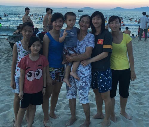 SAU HÀO QUANG SEA GAMES: Thùy Trang dành tiền chữa bệnh cho mẹ